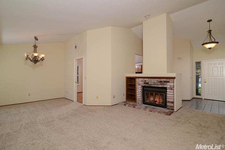 118 Rhoades Way, Folsom, CA 95630 photo 4