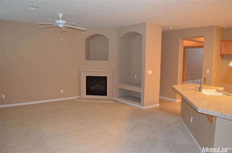 417 Hearst Dr, Merced, CA 95348 photo 3