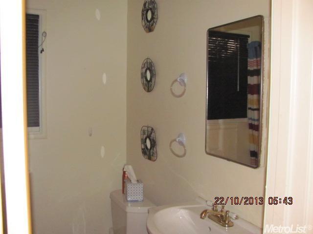 1414 Suzanne Ave, Modesto, CA 95350 photo 14