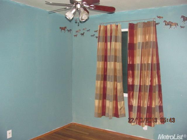 1414 Suzanne Ave, Modesto, CA 95350 photo 7