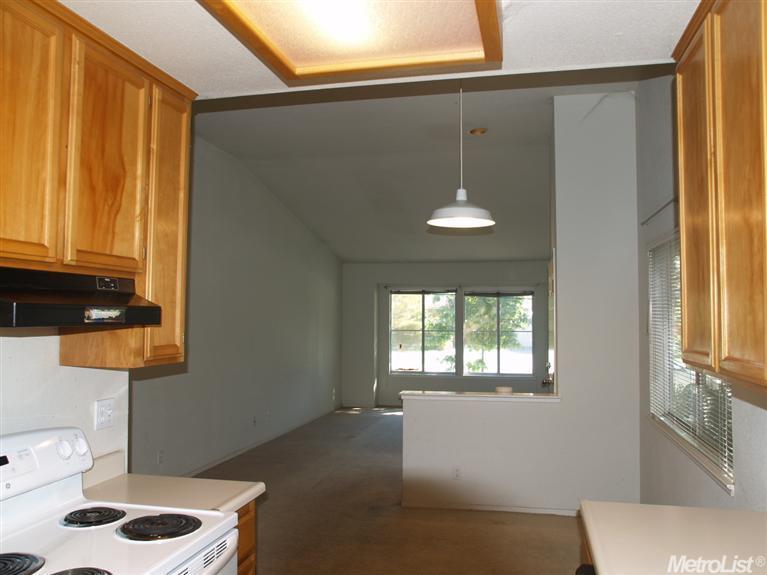 821 La Coruno St, Davis, CA 95618 photo 5