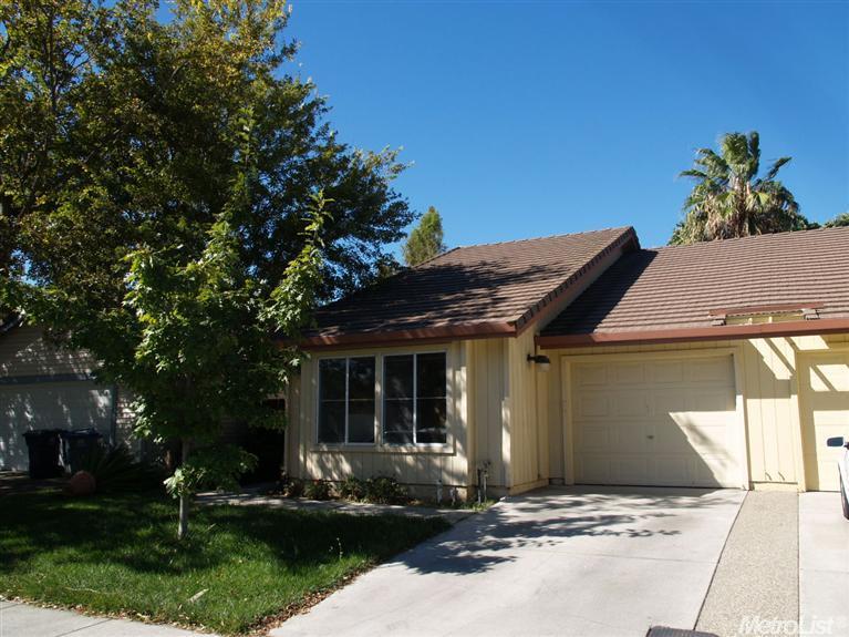 821 La Coruno St, Davis, CA 95618 photo 1
