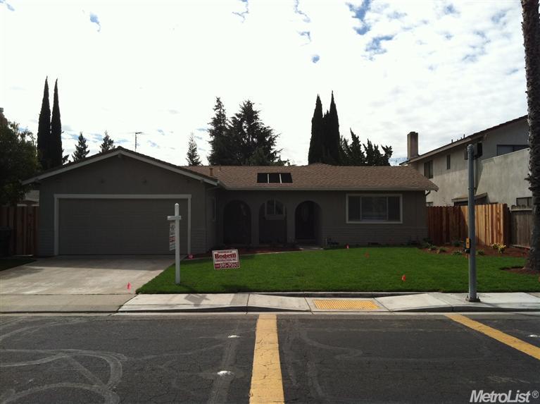 474 California St, Ripon, CA 95366 photo 1