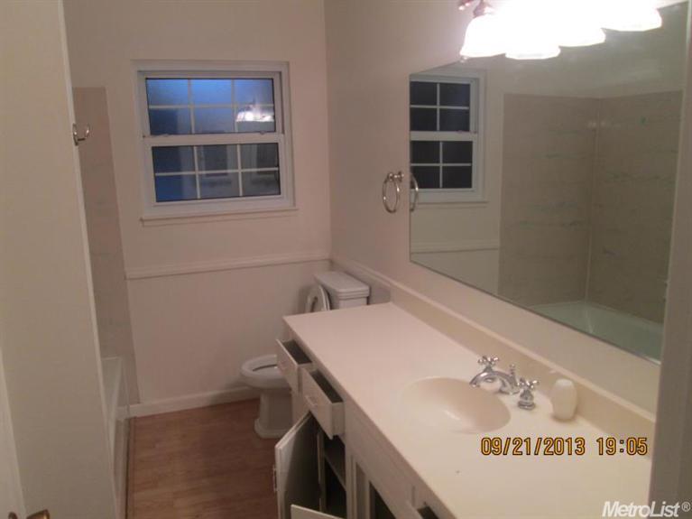 1421 Overholtzer, Modesto, CA 95355 photo 4