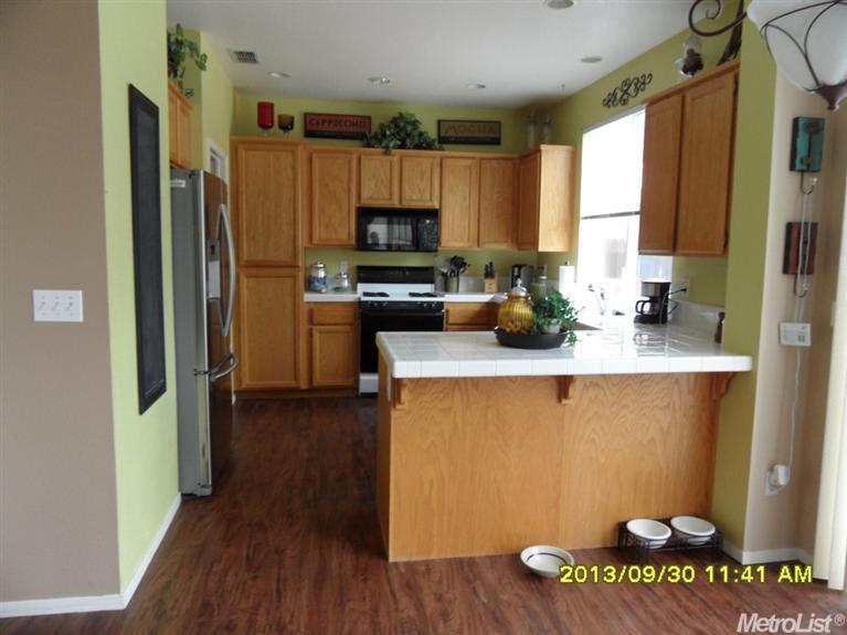 1739 Rail St, Manteca, CA 95337 photo 2