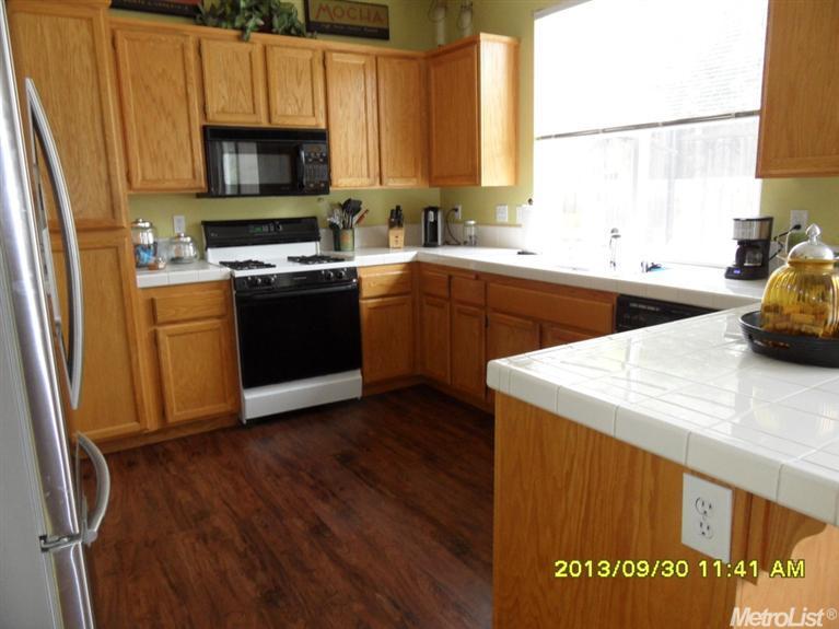 1739 Rail St, Manteca, CA 95337 photo 3