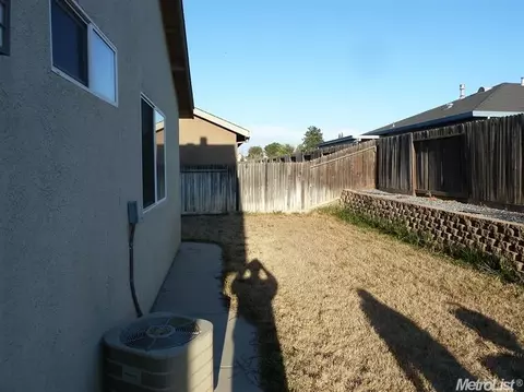 2232 Roberta Ave, Linda, CA 95901 photo 12