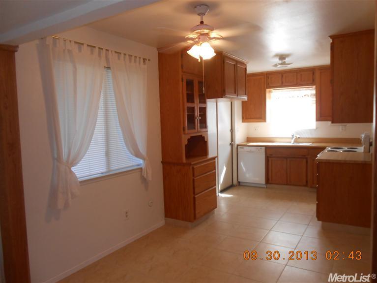 417 Donegal Dr, Modesto, CA 95354 photo 6