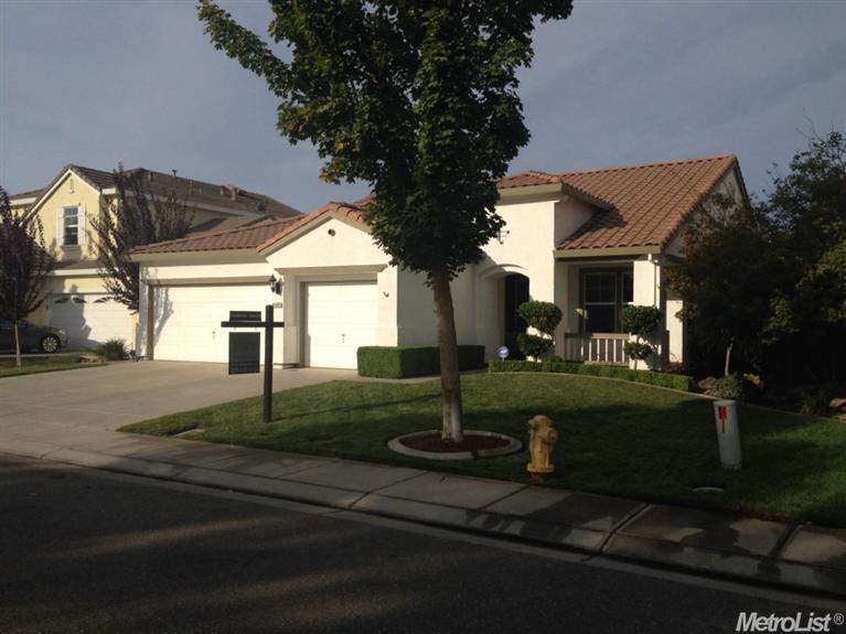 4105 Highlights Way, Modesto, CA 95356 photo 2