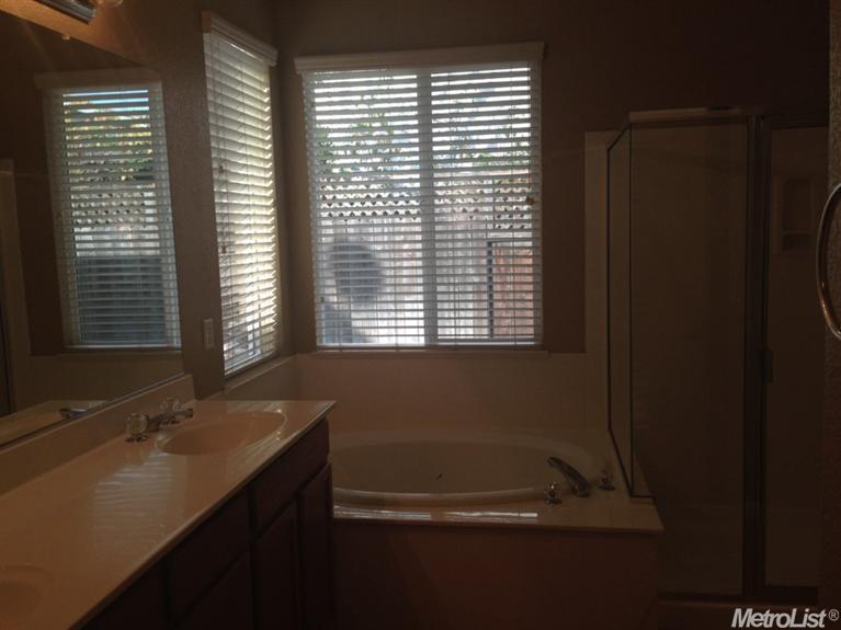 4105 Highlights Way, Modesto, CA 95356 photo 10