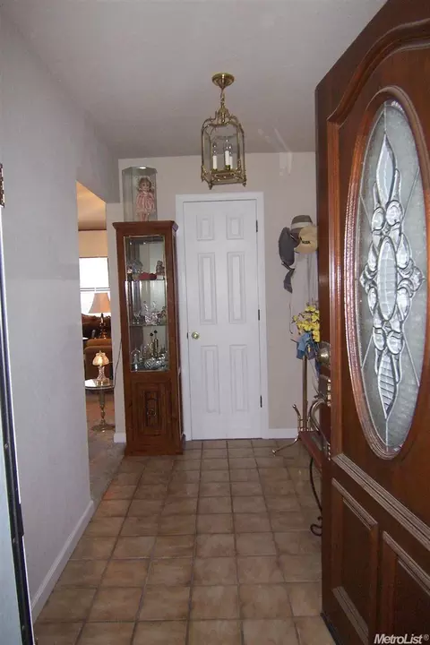 2174 Debutant Walk, Manteca, CA 95336 photo 2