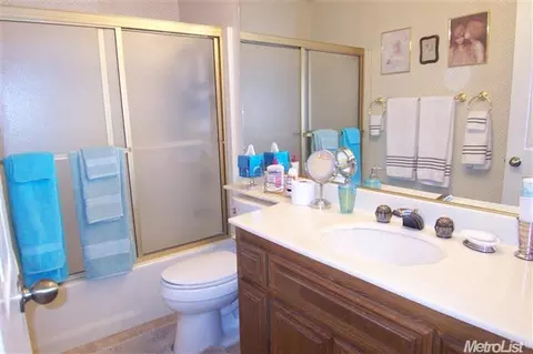 2174 Debutant Walk, Manteca, CA 95336 photo 9