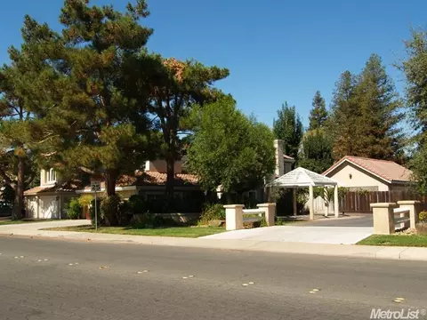 3633 Ardia Ave, Modesto, CA 95357 photo 2