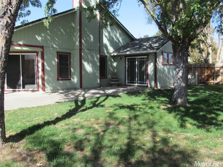 839 Driscol Dr, Galt, CA 95632 photo 2
