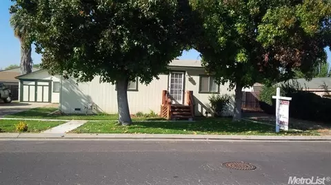 1407 Irwin Ave, Escalon, CA 95320 photo 1