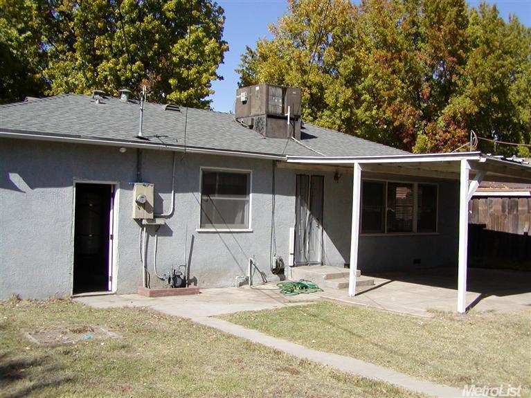 2302 Rivera Dr, Modesto, CA 95350 photo 17