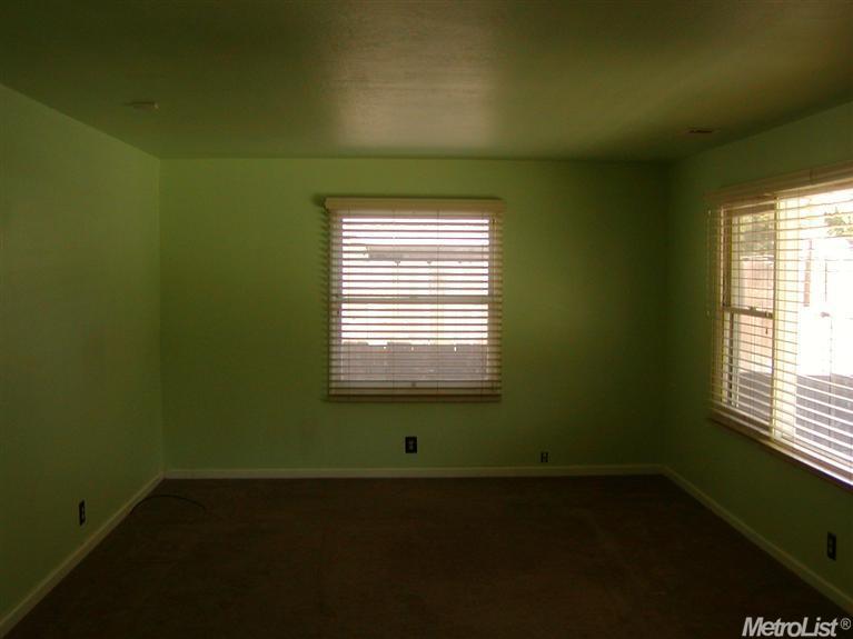 2302 Rivera Dr, Modesto, CA 95350 photo 8