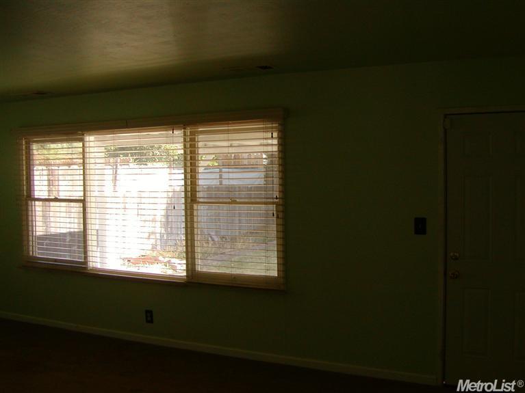 2302 Rivera Dr, Modesto, CA 95350 photo 9