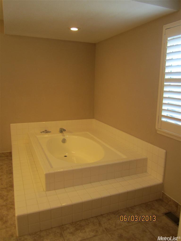 1944 Bur Oak Dr, Modesto, CA 95354 photo 20