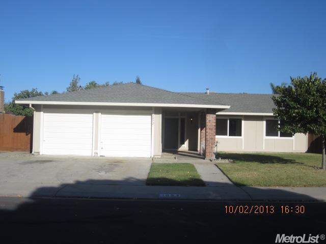 1052 Sonora Ave, Manteca, CA 95337 photo 1