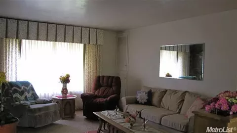 43151 W Oakside Pl, Davis, CA 95618 photo 5