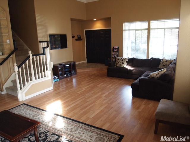 991 Pope Ct, Ripon, CA 95366 photo 2