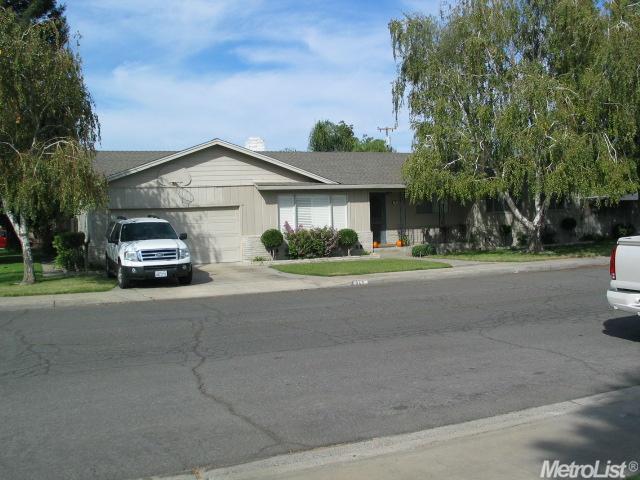 365 Hanover Ave, Turlock, CA 95382 photo 1
