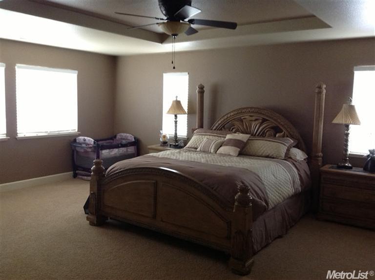203 Abelia, Patterson, CA 95363 photo 4