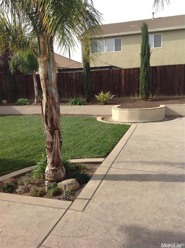 203 Abelia, Patterson, CA 95363 photo 9