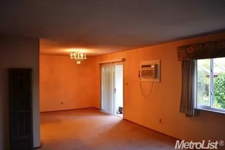 5312 Flagstone St, Carmichael, CA 95608 photo 4