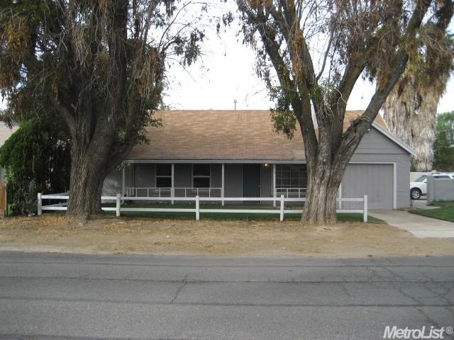 713 Elm Ave, Modesto, CA 95351 photo 1
