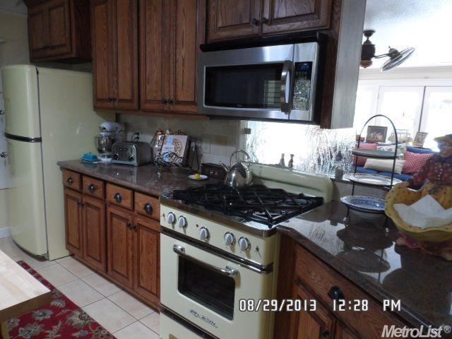 608 Roxbury, Modesto, CA 95350 photo 4