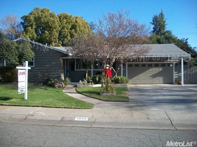 1832 Fairchild Dr, Carmichael, CA 95608 photo 1
