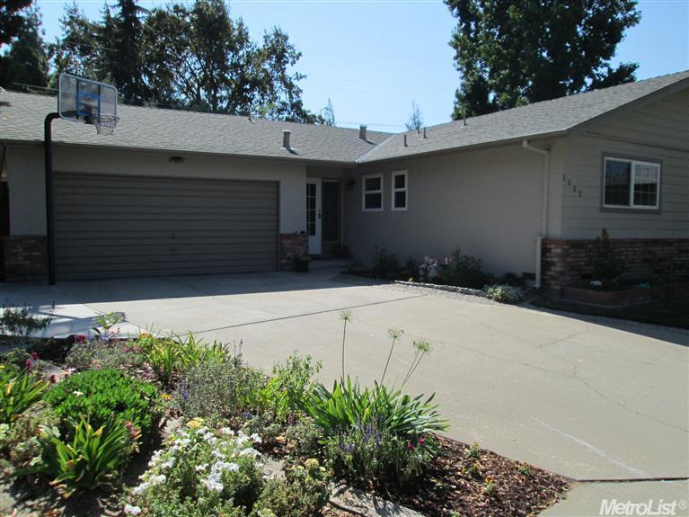 1532 Delphine, Modesto, CA 95350 photo 3