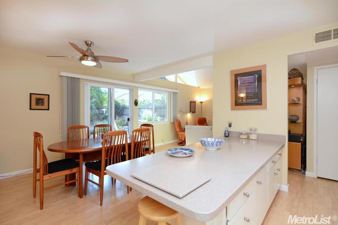 310 Hidalgo Pl, Davis, CA 95616 photo 9