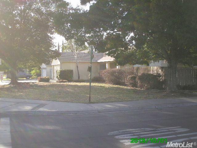 905 Souza, Modesto, CA 95351 photo 7