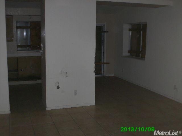 905 Souza, Modesto, CA 95351 photo 8