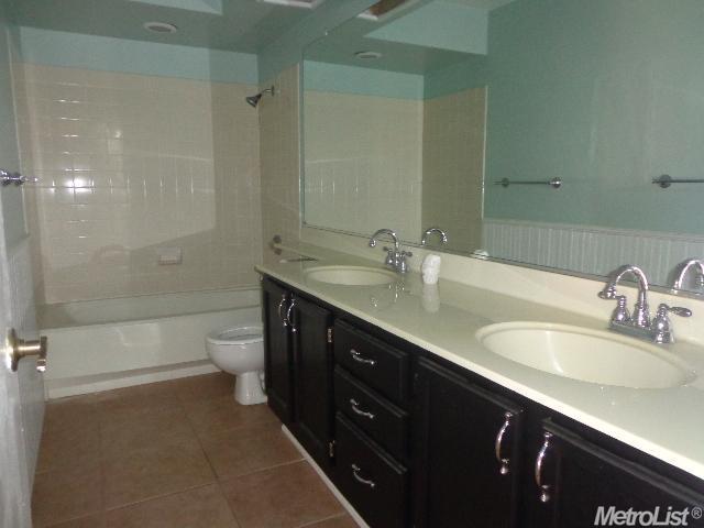 906 Cold Brook Way, Galt, CA 95632 photo 14