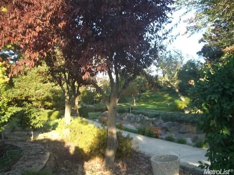 301 Stonebrook Dr, Folsom, CA 95630 photo 4