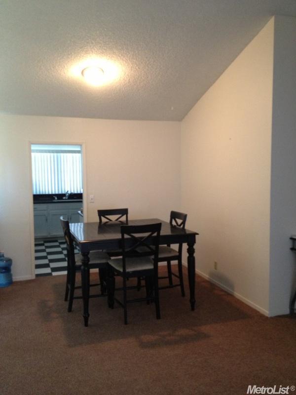 177 W Donna Dr, Merced, CA 95348 photo 3