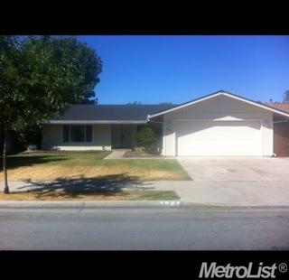 177 W Donna Dr, Merced, CA 95348 photo 1