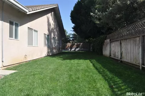 1750 Smith Dr, Turlock, CA 95382 photo 22