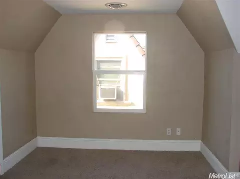 332 Watson St, Lodi, CA 95240 photo 3