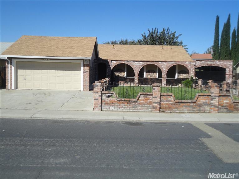 1561 Duncan Dr, Tracy, CA 95376 photo 1