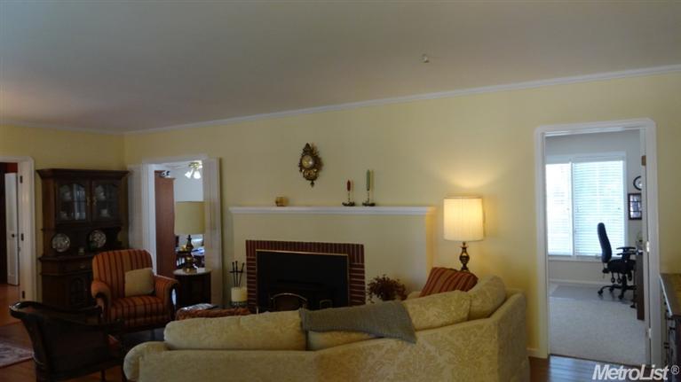 4705 Oakfield Cir, Carmichael, CA 95608 photo 4