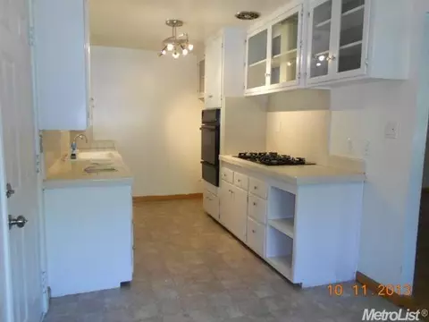 8852 Pershing Ave, Orangevale, CA 95662 photo 4