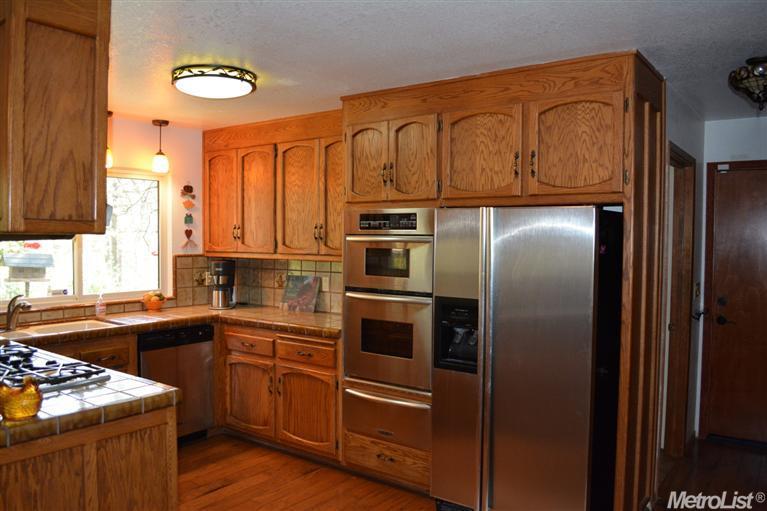 4961 Lakeside Dr, Placerville, CA 95667 photo 5