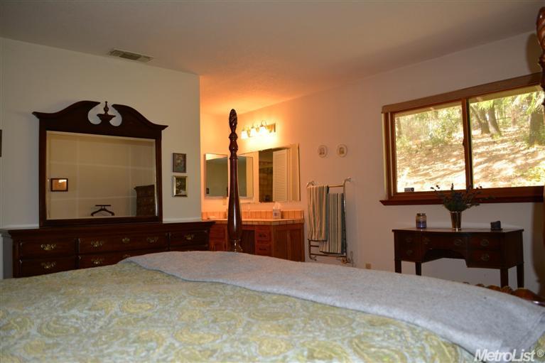4961 Lakeside Dr, Placerville, CA 95667 photo 18