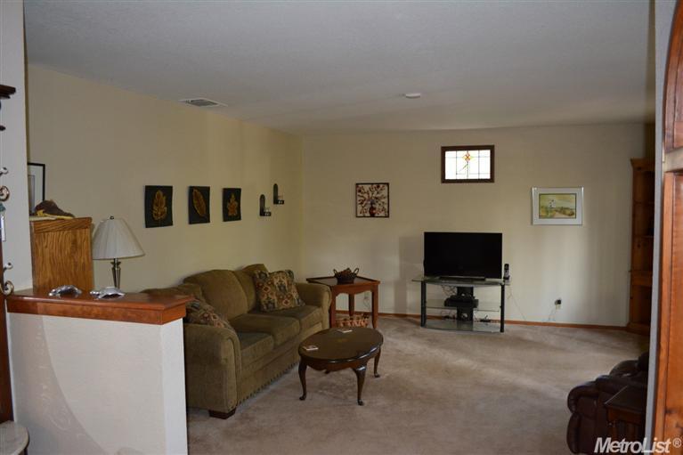 4961 Lakeside Dr, Placerville, CA 95667 photo 7