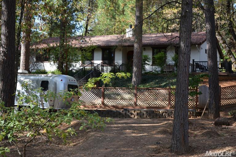 4961 Lakeside Dr, Placerville, CA 95667 photo 2